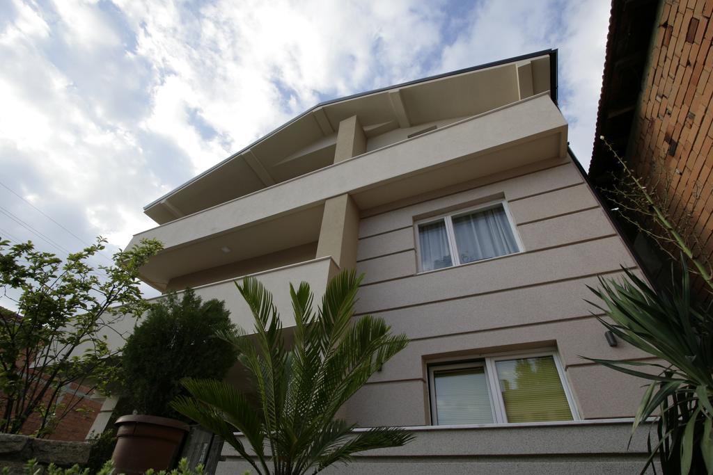 Bitrak Guest House Ohri Dış mekan fotoğraf