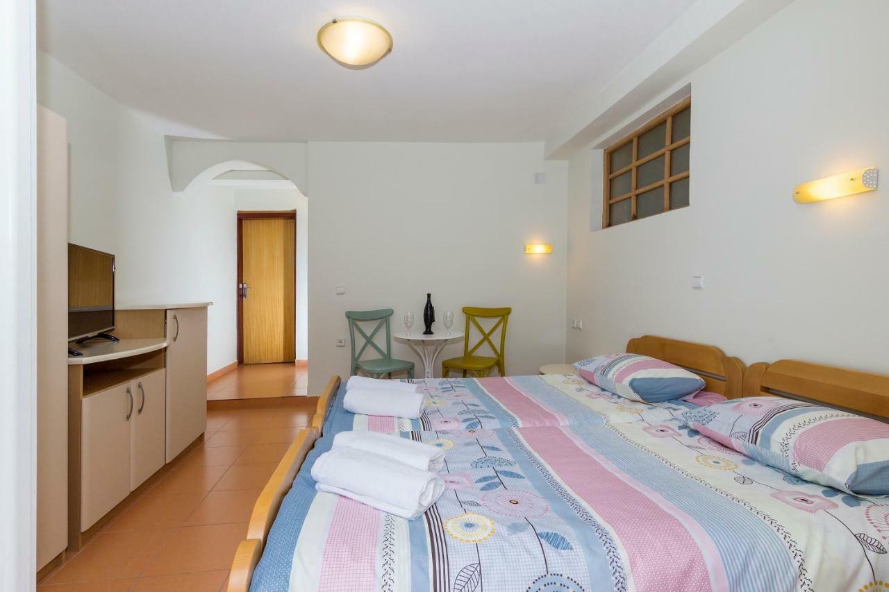Bitrak Guest House Ohri Dış mekan fotoğraf